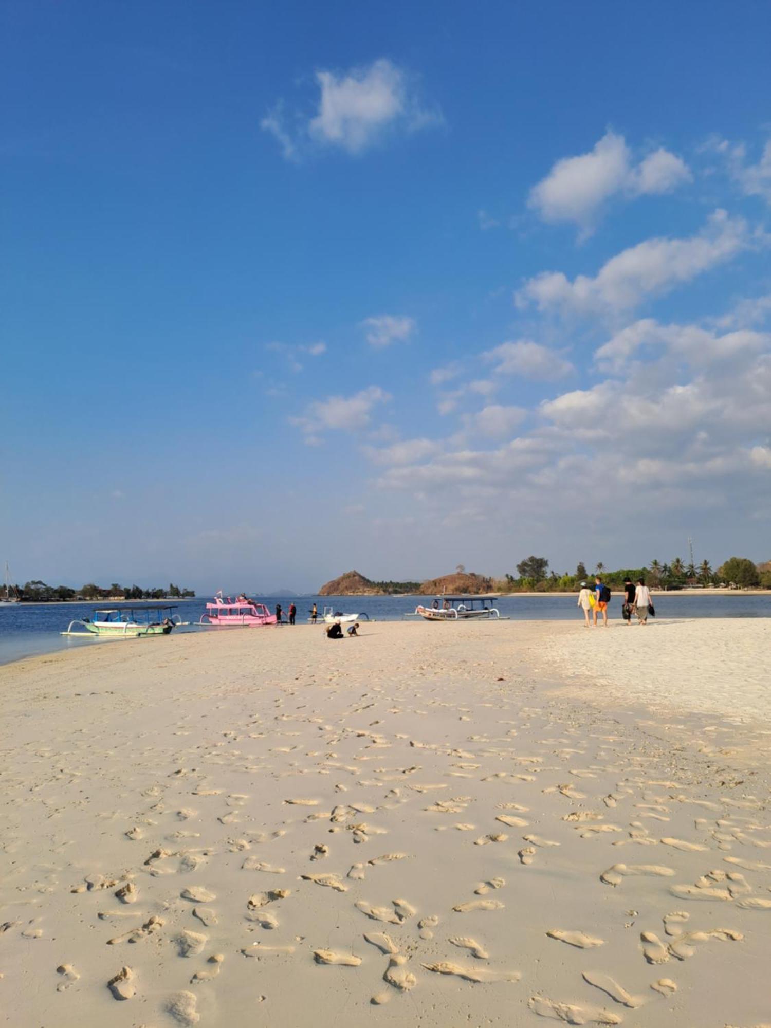 Kubu Pilatus - Family House Lombok Βίλα Tjakranegara Εξωτερικό φωτογραφία